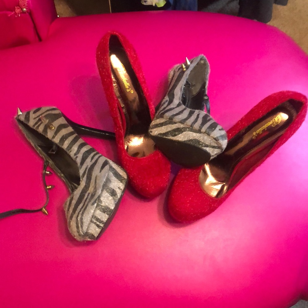 Heel fur shoes